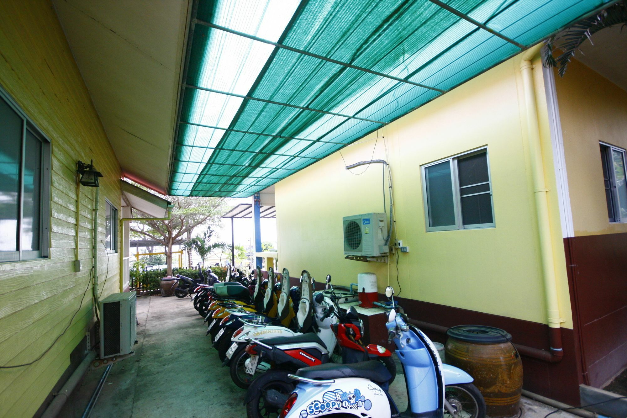 Insook Ko Larn Resort ภายนอก รูปภาพ